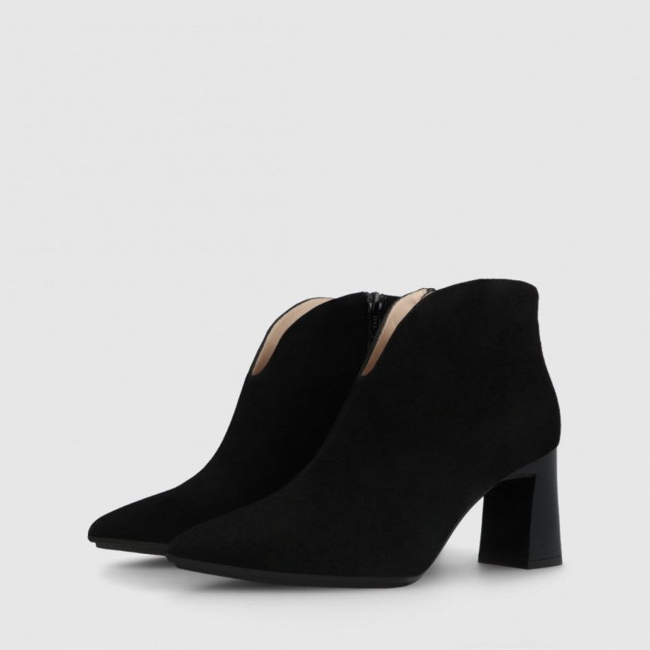 Footwear Lodi | Lodi - Marisa Black V Shaped Ankle Boot