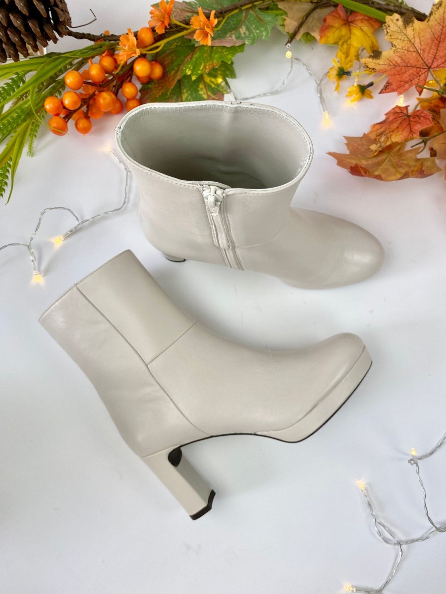 Footwear Unisa Ankle Boots | Unisa - Meque Ivory Ankle Boot