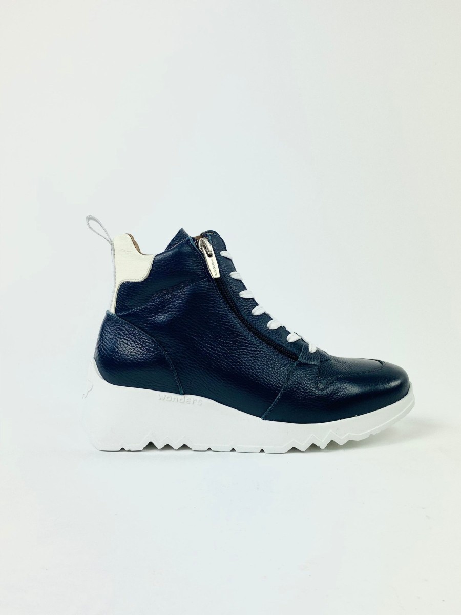 Footwear Wonders | Wonders - E-6714 Navy Hi Top Trainers