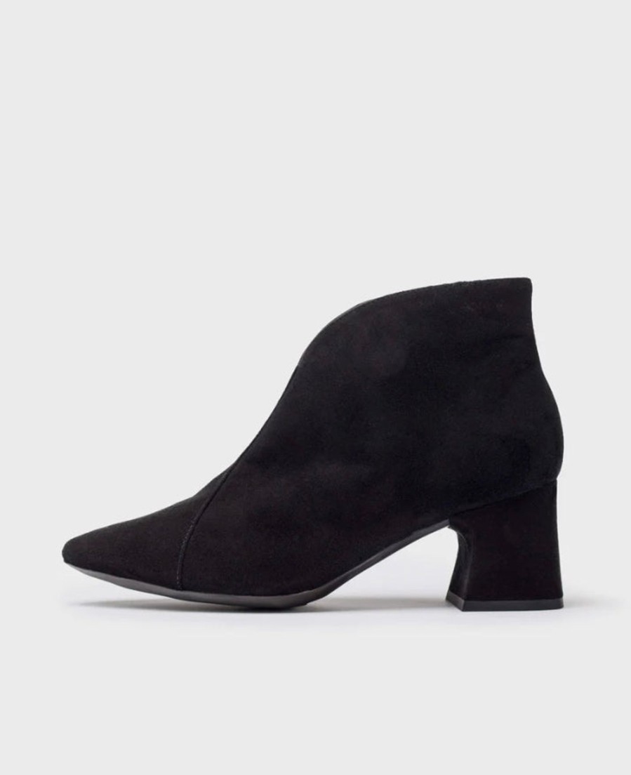 Footwear Wonders Ankle Boots | Wonders - I-9013 Black Suede Ankle Boot